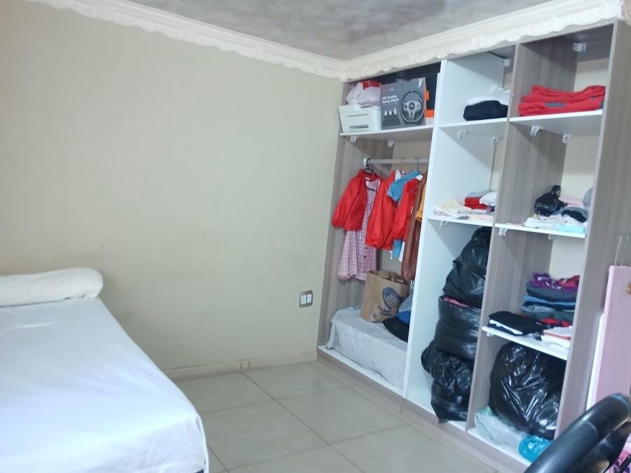 3 Bedroom Property for Sale in Flamwood North West